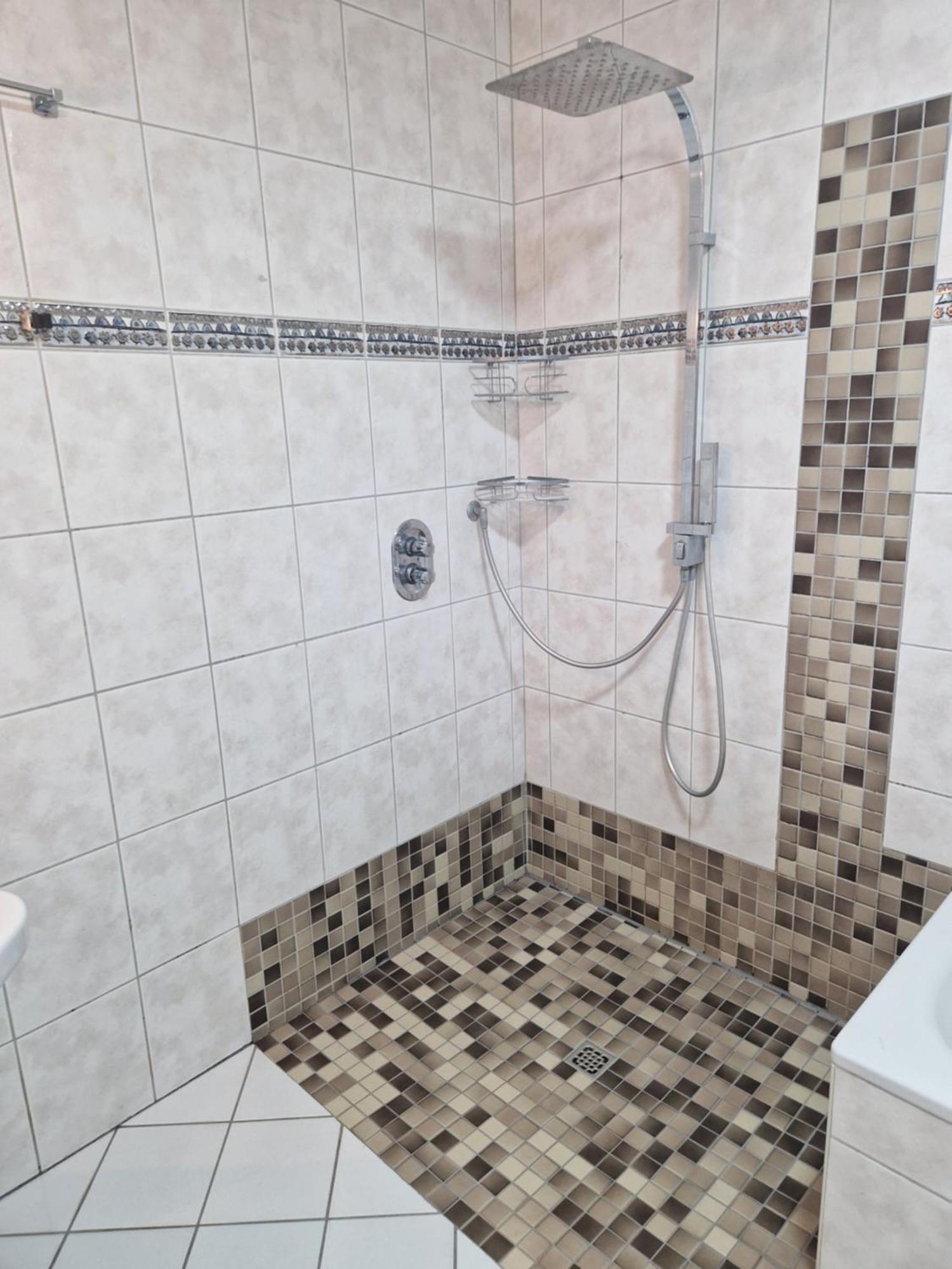 Schlafzimmer, Ruhige Lage In Meppen --- Check-In Mit Schluesselkasten Ngoại thất bức ảnh